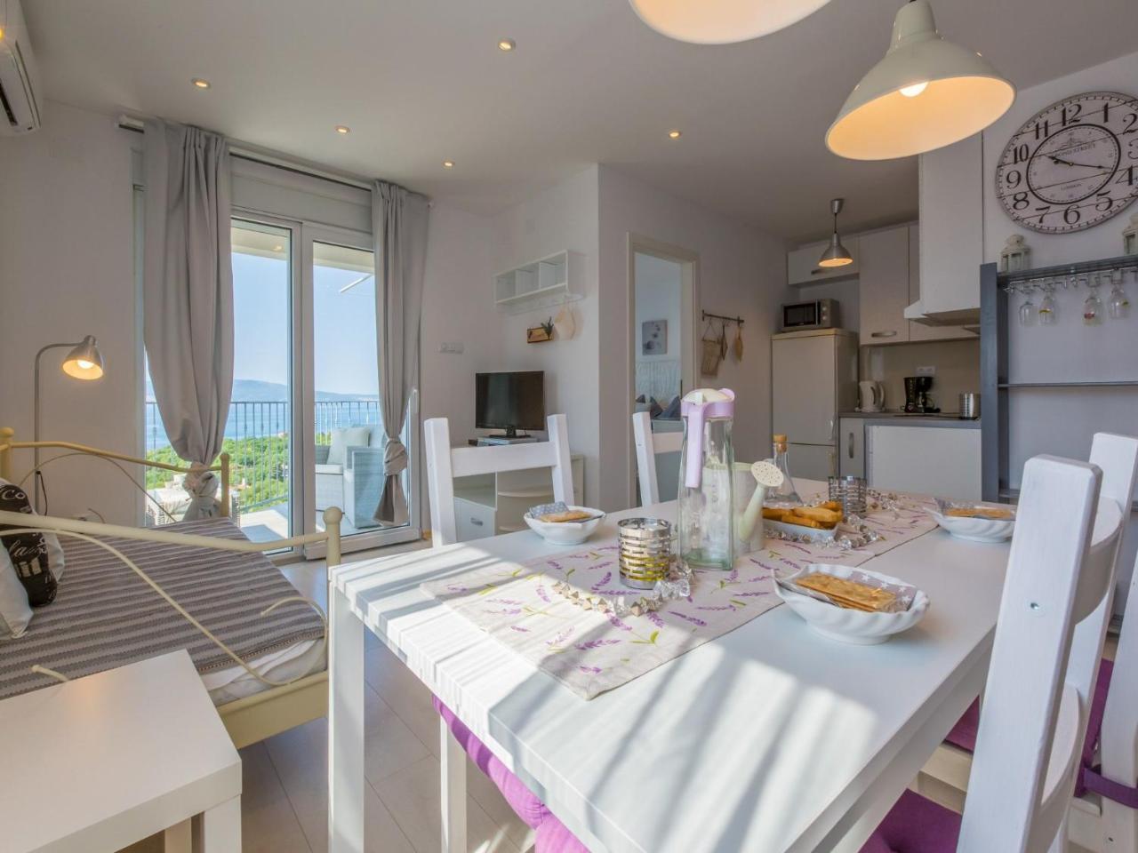 Apartments Lavarin Novi Vinodolski Zewnętrze zdjęcie