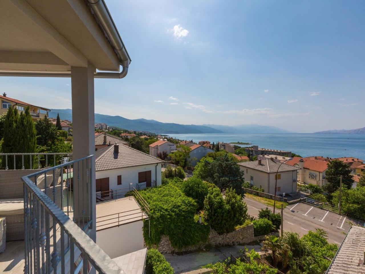 Apartments Lavarin Novi Vinodolski Zewnętrze zdjęcie