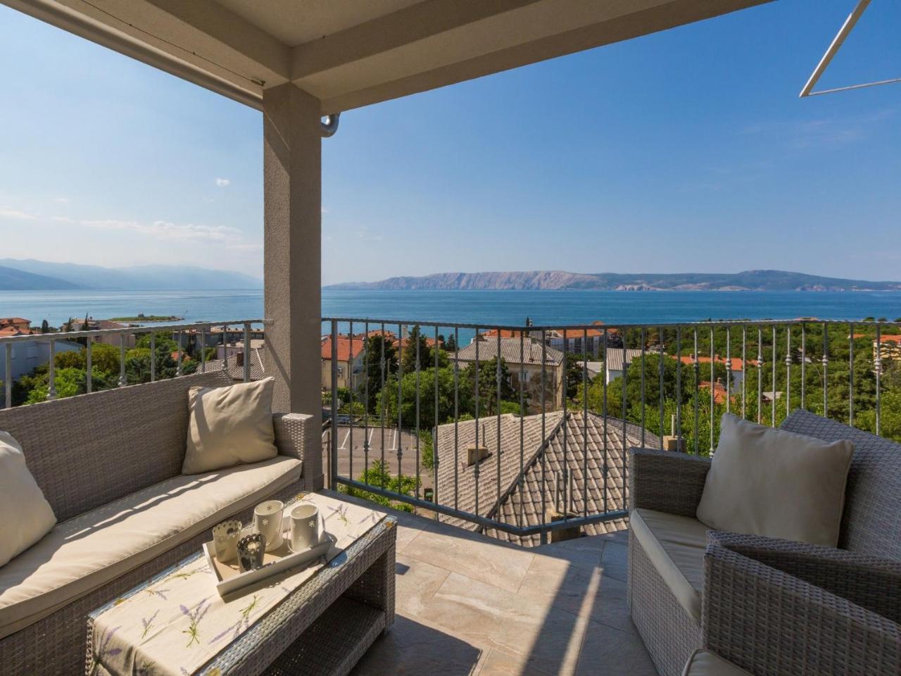 Apartments Lavarin Novi Vinodolski Zewnętrze zdjęcie